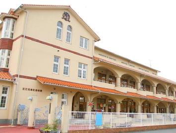 近江兄弟社ひかり園 幼児棟