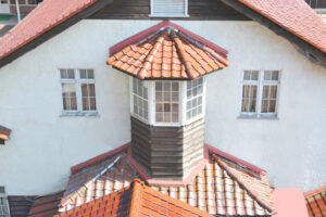 ヴォーリズ建築　赤い屋根